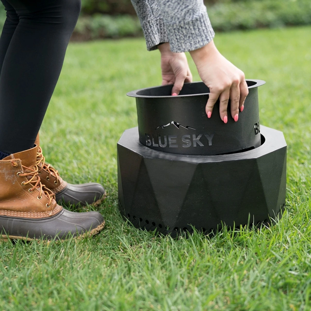 Steel Round Wood Pellet Fire Pit 5 Steel Round Wood Pellet Fire Pit - Image 3