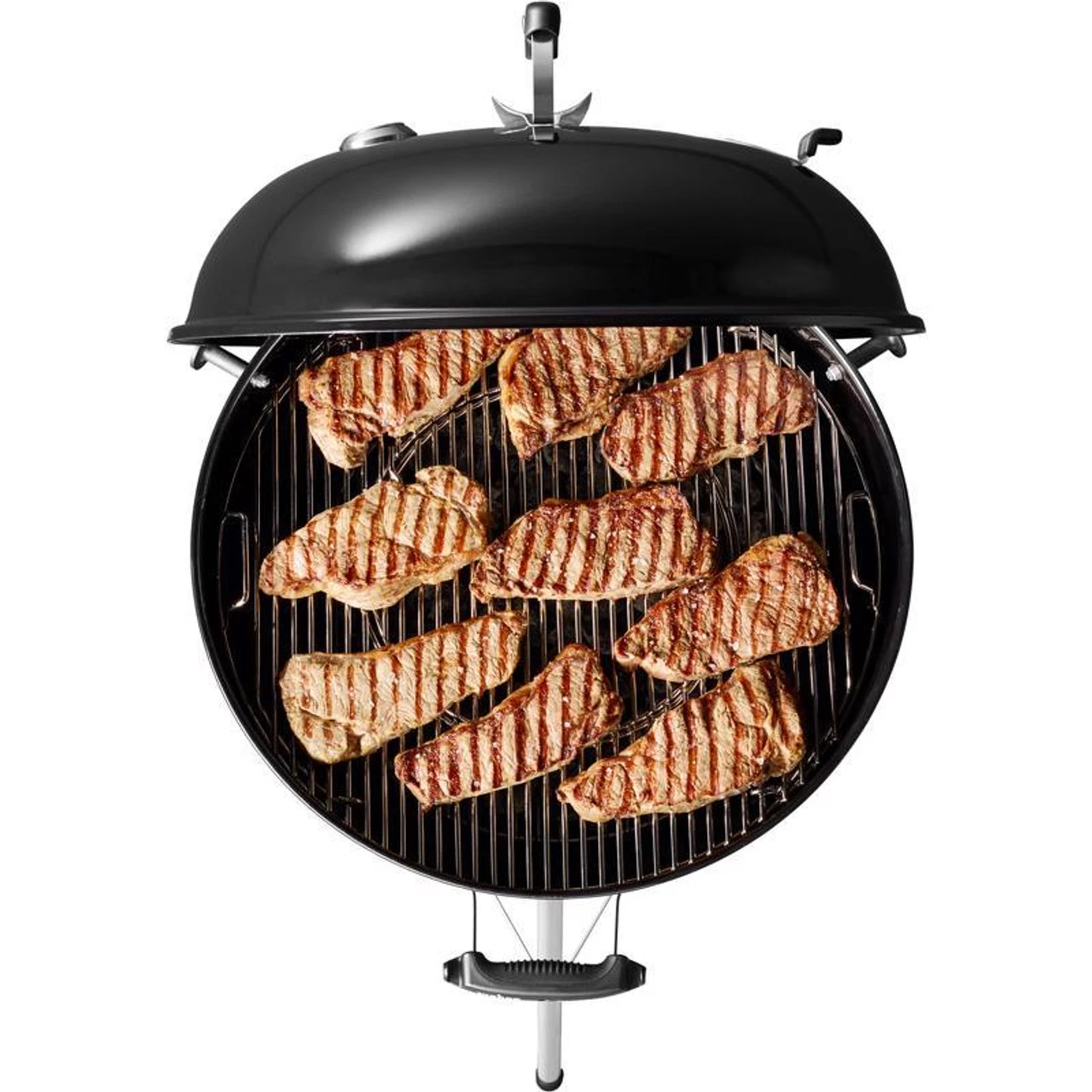 Weber 22 In. Master-Touch Charcoal Grill 4 Weber 22 In. Master-Touch Charcoal Grill - Image 2