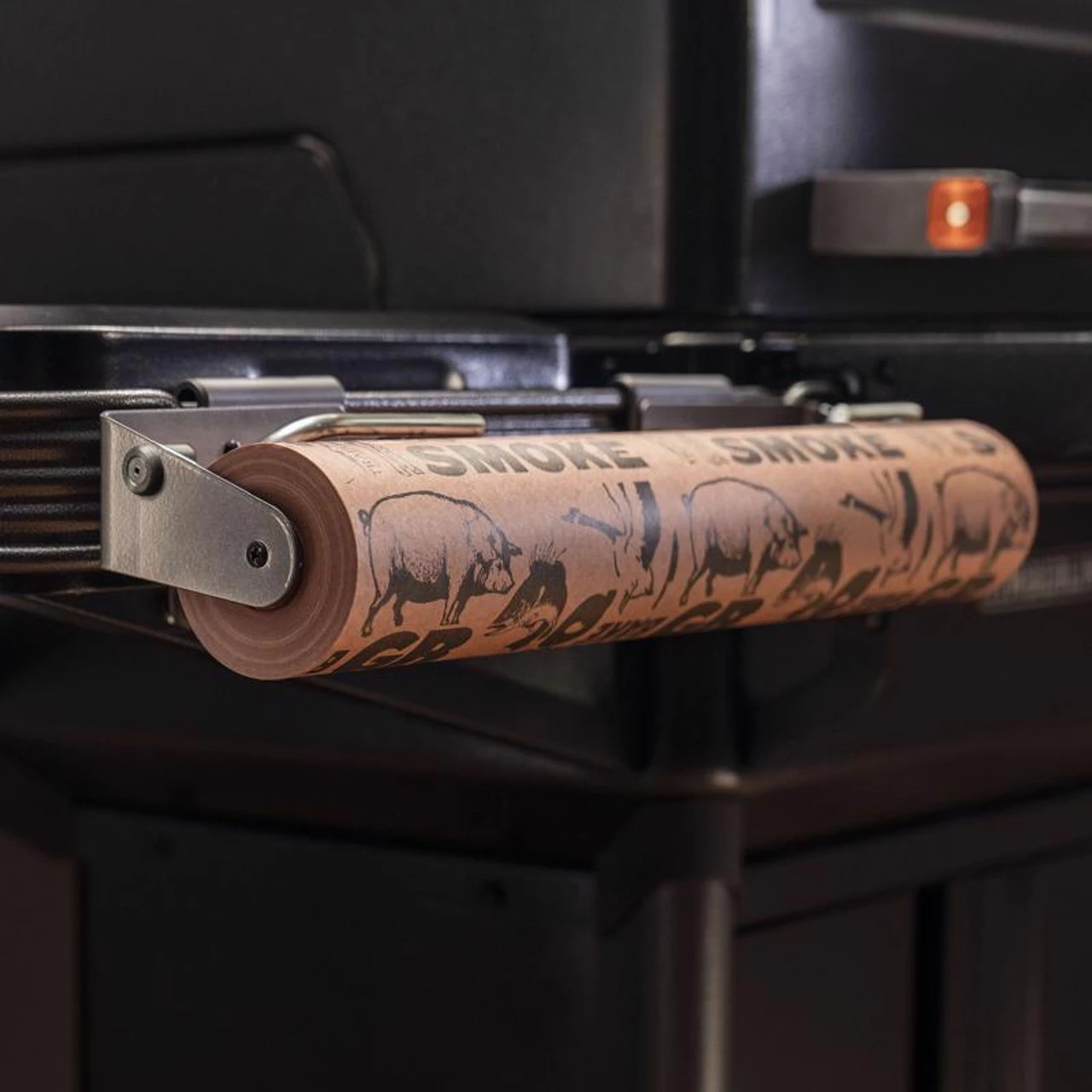 Traeger BAC614 Pop-And-Lock Black Roll Rack 4 Traeger BAC614 Pop-And-Lock Black Roll Rack - Image 2