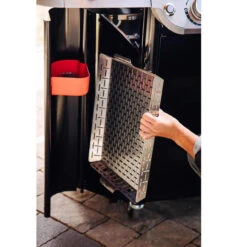 Weber Genesis SP-E-335 -Grill Top Griddle Store 8037962 A V6.eps High 32264.1648392855