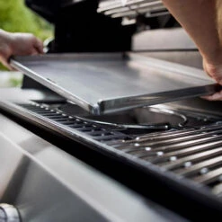 Weber Summit FS38 S 5 Burner Natural Gas Grill 11 Weber Summit FS38 S 5 Burner Natural Gas Grill -Grill Top Griddle Store 8091392 A V5.eps High 48507.1735851408