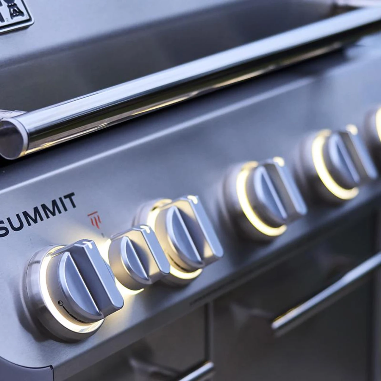 Weber Summit GC38 S Grill Center 5 Burner Natural Gas Grill 6 Weber Summit GC38 S Grill Center 5 Burner Natural Gas Grill - Image 4