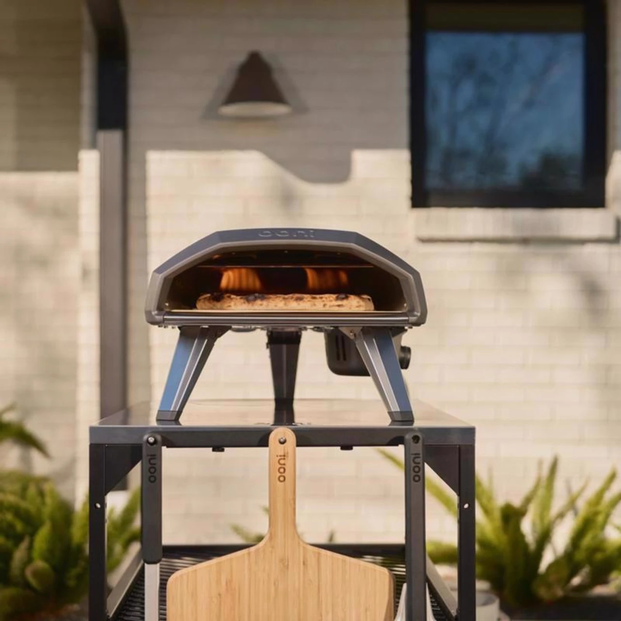 Ooni Koda 2 Propane Gas Outdoor Pizza Oven 4 Ooni Koda 2 Propane Gas Outdoor Pizza Oven - Image 2